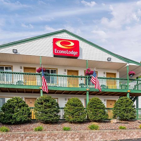 Rodeway Inn Lake George Outlets Eksteriør bilde